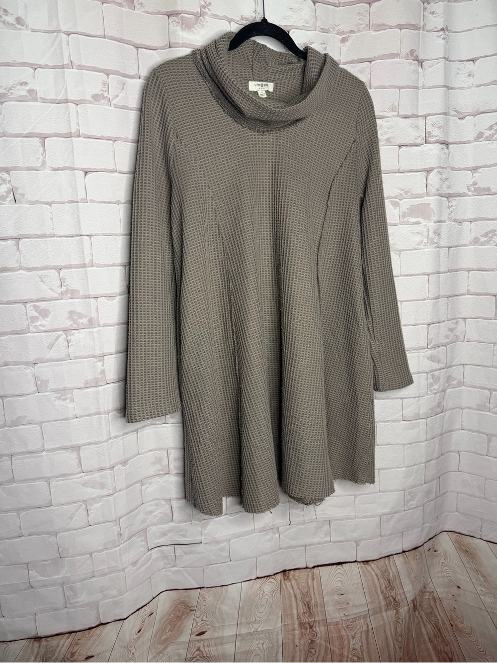 Umgee Waffle Knit Cowl Neck Swing Tunic Dress Taupe Size‎ Small Boho Cozy Chic
